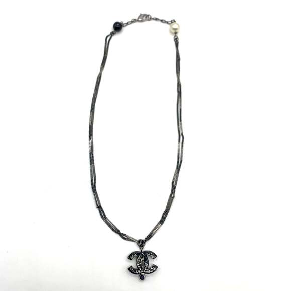 CHANEL Black Pearl Logo Necklace